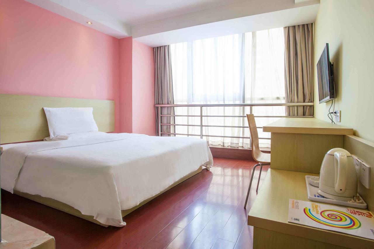 7Days Premium Guangzhou Tianhe Gangding 广州 客房 照片